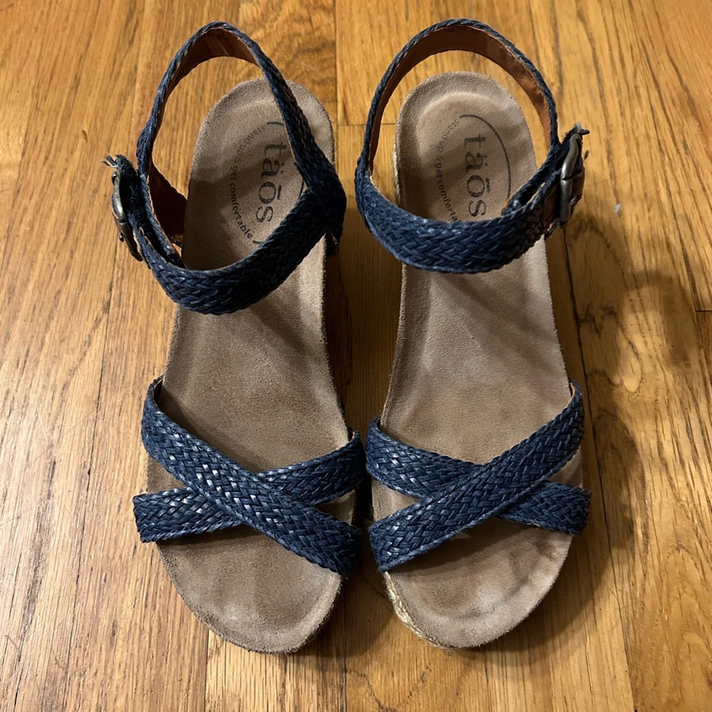 Taos wedge sandals